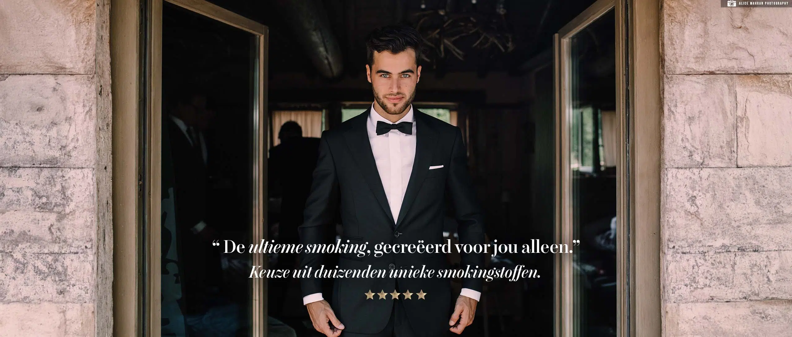 Een klant van Rietbergh in een zwarte smoking